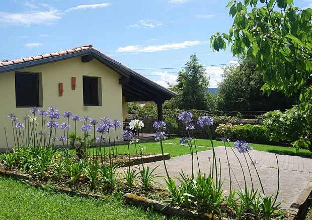 APARTAMENTOS EL PERUJO