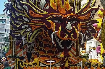 Batalla de flores de Laredo