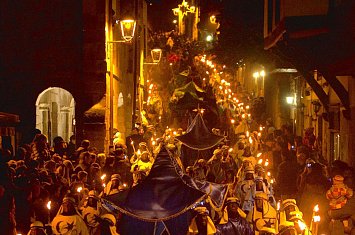 Cabalgata de Reyes en Santillana del Mar_789