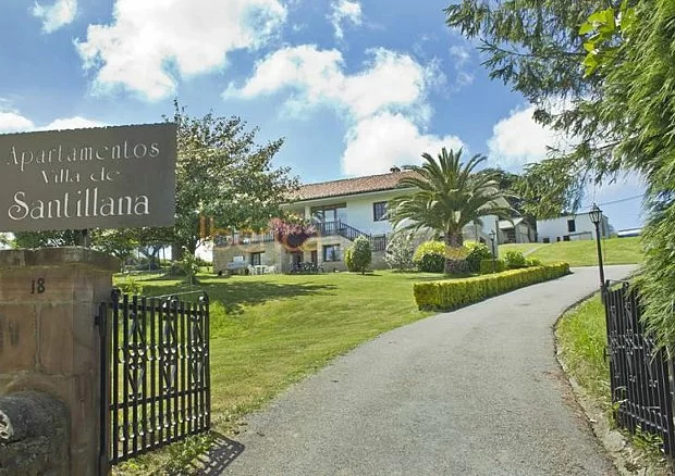 APARTAMENTOS VILLA DE SANTILLANA