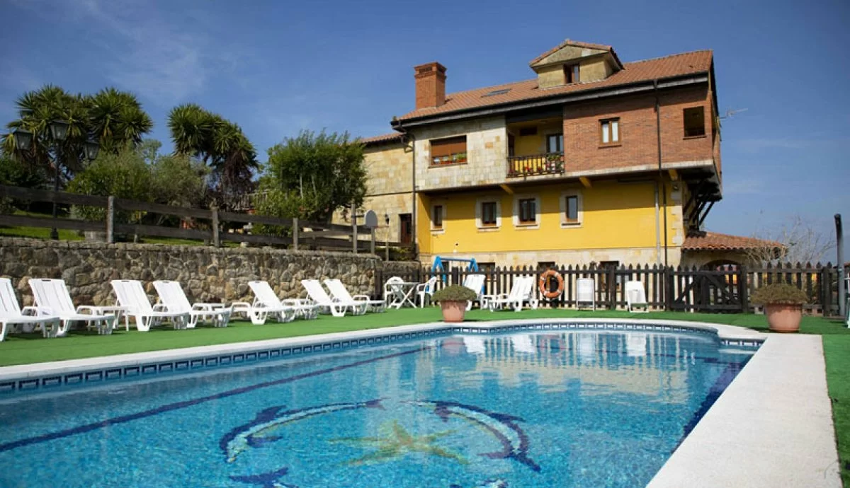 APARTAMENTOS LA GLORIA