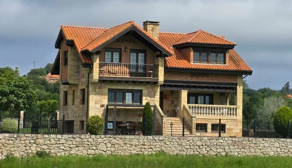 CASA SAMPEDRI