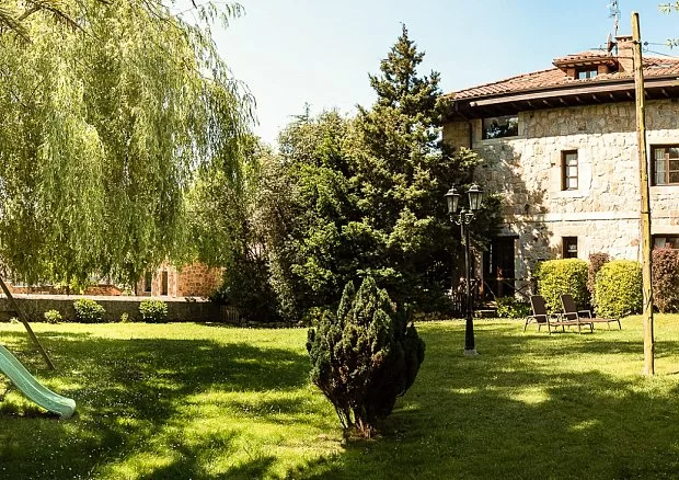 APARTAMENTOS LOS HIDALGOS