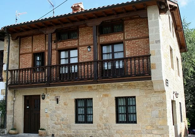 APARTAMENTOS TARRIO